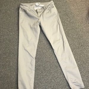 Old navy (celebrity pink) skinny jeans